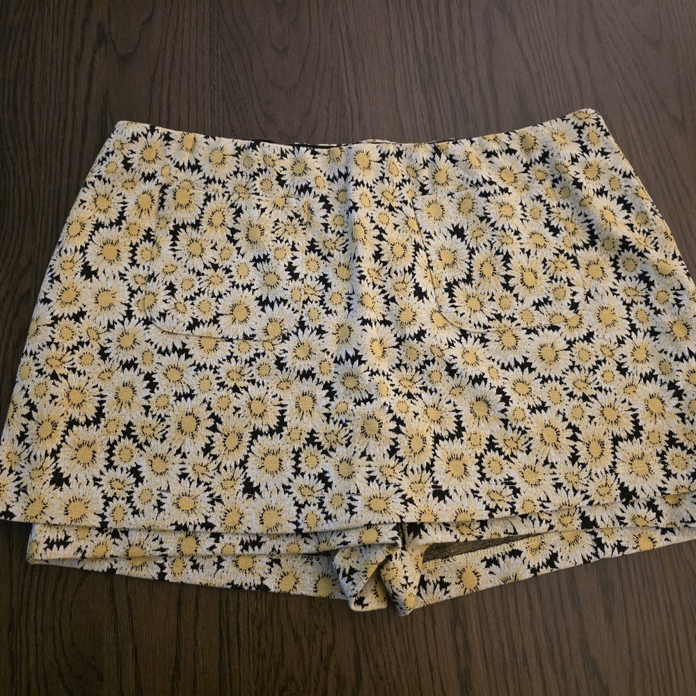 Anthropologie Sunflower Print Women's Skort - Yellow/White